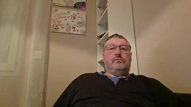 Snapshot of doudou310 chatting on February 16, 5:03 am doudou310 online show from February 16, 5:03 am