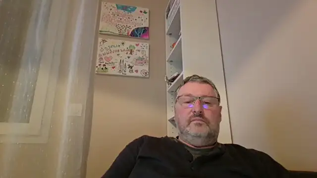 Snapshot of doudou310 chatting on February 20, 5:37 am doudou310 online show from February 20, 5:37 am