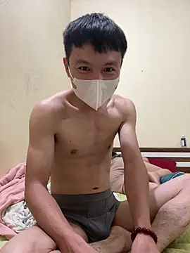 Snapshot of holl110 chatting on March 2, 8:54 am holl110 online show from March 2, 8:54 am