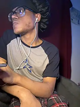 vexahleah online show from April 8, 4:12 am