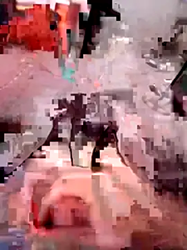 Snapshot of elvergon23139 chatting on February 25, 9:02 pm elvergon23139 online show from February 25, 9:02 pm