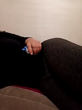 Snapshot of Mrjana89six chatting on February 12, 6:58 pm Mrjana89six online show from February 12, 6:58 pm