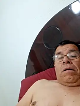 Snapshot of eros3442 chatting on February 5, 4:50 am eros3442 online show from February 5, 4:50 am