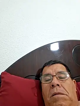 Snapshot of eros3442 chatting on February 8, 4:38 am eros3442 online show from February 8, 4:38 am