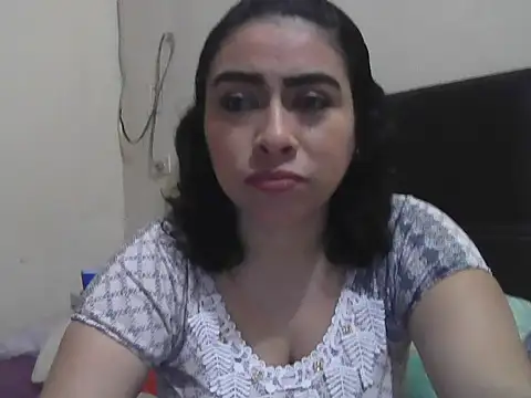 Snapshot of DalilahMx chatting on February 5, 4:33 pm DalilahMx online show from February 5, 4:33 pm