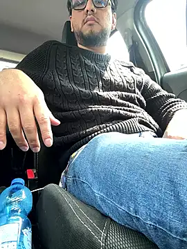 latinocalientehot online show from April 20, 11:24 am