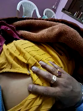 fantastic-couple online show from February 5, 4:44 pm