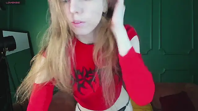 Snapshot of _Tina_Tayllor_ chatting on March 4, 11:49 am Tina Tayllor online show from March 4, 11:49 am