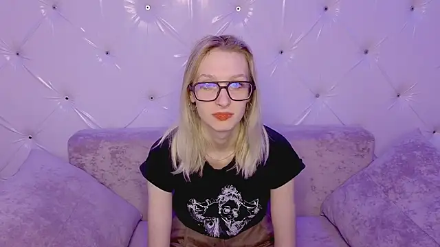 Akiro Kim7 online show from February 17, 2:19 am