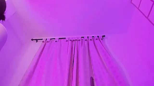 Snapshot of Alysson_parker chatting on February 23, 7:44 pm Alysson parker online show from February 23, 7:44 pm