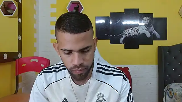 chacorta  online show from March 31, 1:00 pm