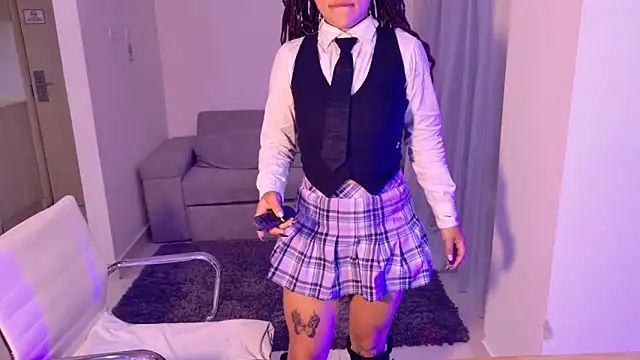 AntonellaBons online show from April 26, 1:31 pm