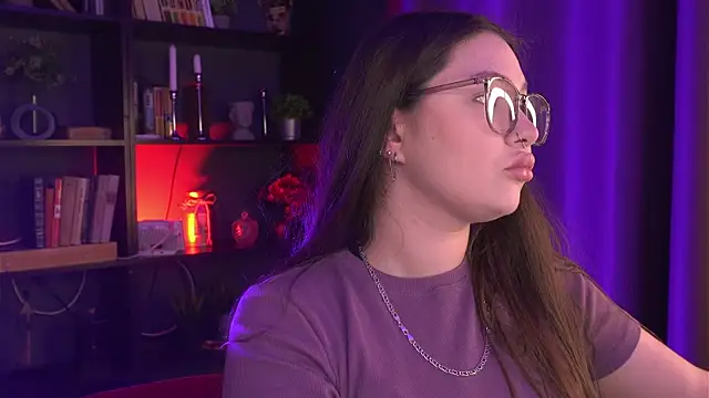 vanessaparadiza online show from June 4, 1:28 pm