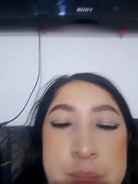 Snapshot of Maitebigboobs chatting on February 25, 11:03 pm Maitebigboobs online show from February 25, 11:03 pm