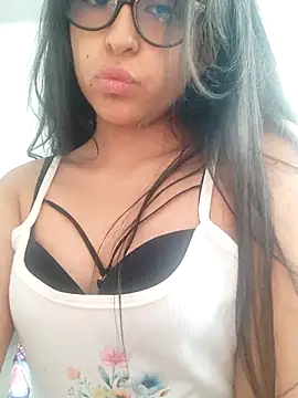 caramelo fly online show from February 9, 10:25 pm