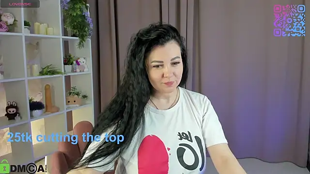 Snapshot of Monika_Martinezz chatting on February 19, 3:35 am Monika Martinezz online show from February 19, 3:35 am