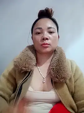 Snapshot of neyney110 chatting on February 9, 11:47 am neyney110 online show from February 9, 11:47 am