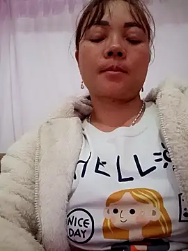 Snapshot of neyney110 chatting on February 21, 11:55 am neyney110 online show from February 21, 11:55 am