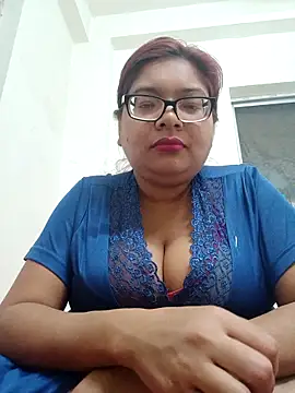 Elie Hallway online show from February 7, 6:55 pm