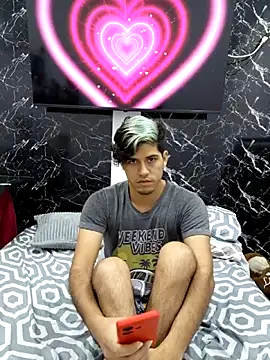 Snapshot of Riquid-sexual chatting on February 13, 7:15 am Riquid-sexual online show from February 13, 7:15 am