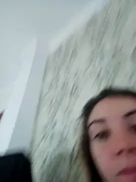 Snapshot of laparejaideal08 chatting on March 4, 11:27 am laparejaideal08 online show from March 4, 11:27 am