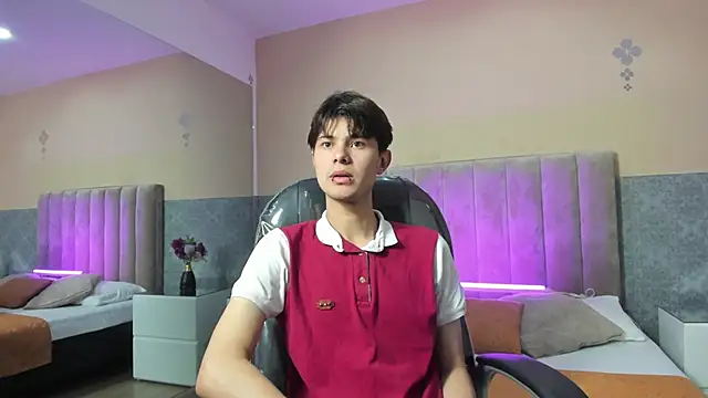 Derek Sinn online show from March 10, 7:52 pm