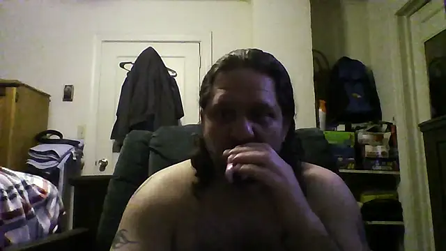 Snapshot of Demon2182 chatting on February 11, 9:20 pm Demon2182 online show from February 11, 9:20 pm