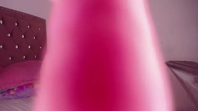 miafuegolatino online show from March 2, 10:05 pm