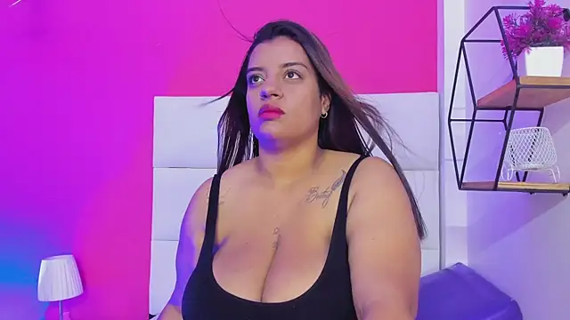 Roxy sexy69  online show from February 28, 3:51 am