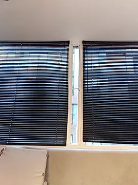 Snapshot of Eva_Err chatting on February 18, 9:55 pm Eva Err online show from February 18, 9:55 pm