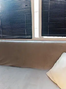 Snapshot of Eva_Err chatting on February 19, 9:55 pm Eva Err online show from February 19, 9:55 pm