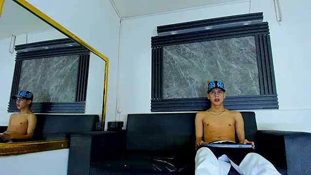 Dominic 26 online show from February 5, 9:25 am