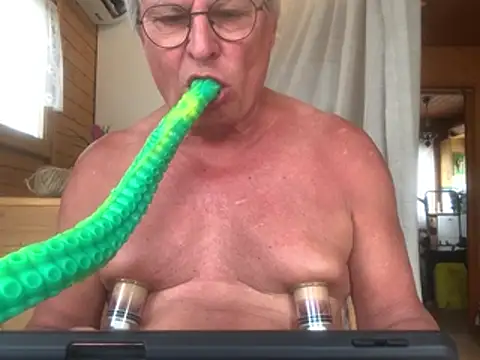 Korni1960 online show from April 10, 7:13 am