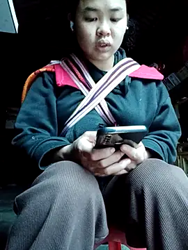 Jyllyy online show from March 6, 2:08 am