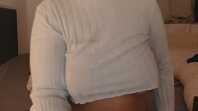 Snapshot of Popje94 chatting on February 18, 7:54 pm Popje94 online show from February 18, 7:54 pm