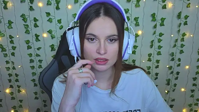 AliceIMonta online show from February 21, 12:17 pm