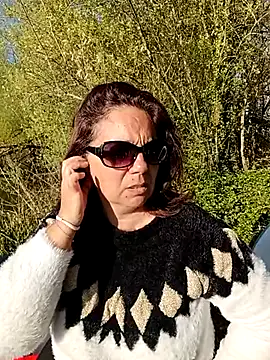 pulpeuse64 online show from April 4, 7:17 am