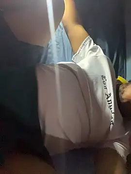 Snapshot of Danny_black11 chatting on February 5, 7:18 pm Danny black11 online show from February 5, 7:18 pm