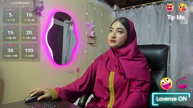 SamiraAwada online show from March 26, 6:57 pm