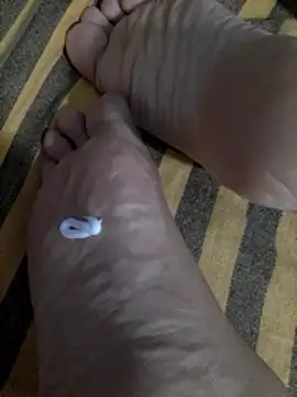 Snapshot of veerNsara chatting on February 19, 3:19 pm veerNsara online show from February 19, 3:19 pm