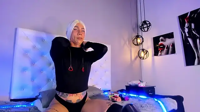 Rose peterson  online show from February 10, 3:21 am