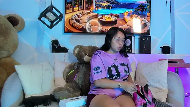 Snapshot of amy_noa chatting on February 20, 3:03 am amy noa online show from February 20, 3:03 am