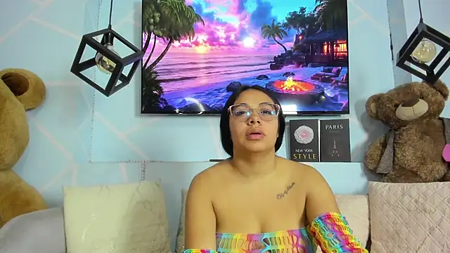 Snapshot of amy_noa chatting on March 4, 12:38 am amy noa online show from March 4, 12:38 am