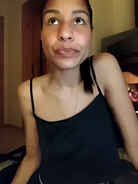 YaraEstelle online show from March 4, 8:26 pm