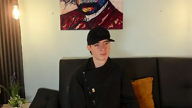 Snapshot of Lio_____ chatting on February 22, 4:02 am Lio online show from February 22, 4:02 am