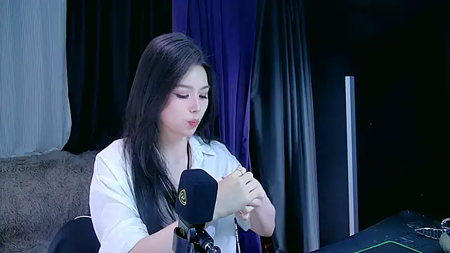 Snapshot of yoyo-o88 chatting on February 28, 11:55 am yoyo-o88 online show from February 28, 11:55 am