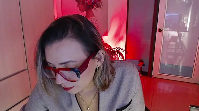 milfsecret69 online show from April 16, 11:44 am