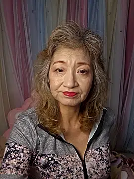 Snapshot of URAN429 chatting on February 4, 6:14 pm URAN429 online show from February 4, 6:14 pm