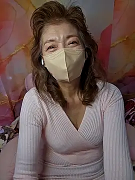 Snapshot of URAN429 chatting on March 4, 5:24 am URAN429 online show from March 4, 5:24 am