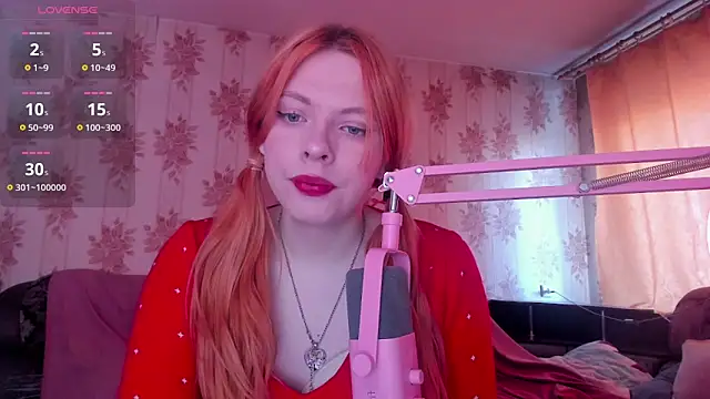 Snapshot of Cutie_Bambi chatting on May 7, 11:04 am Cutie Bambi online show from May 7, 11:04 am